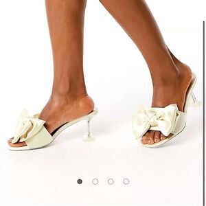 NWOT New Asos Design Honesty Ivory Satin Bow Heel Mule 5 5.5 UK 3